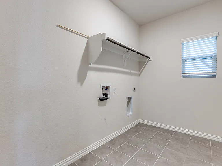 226 Stonebrook Trl — Photo 20