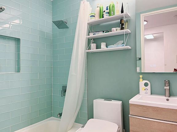 5th image of 350 W 50th St APT 2PP