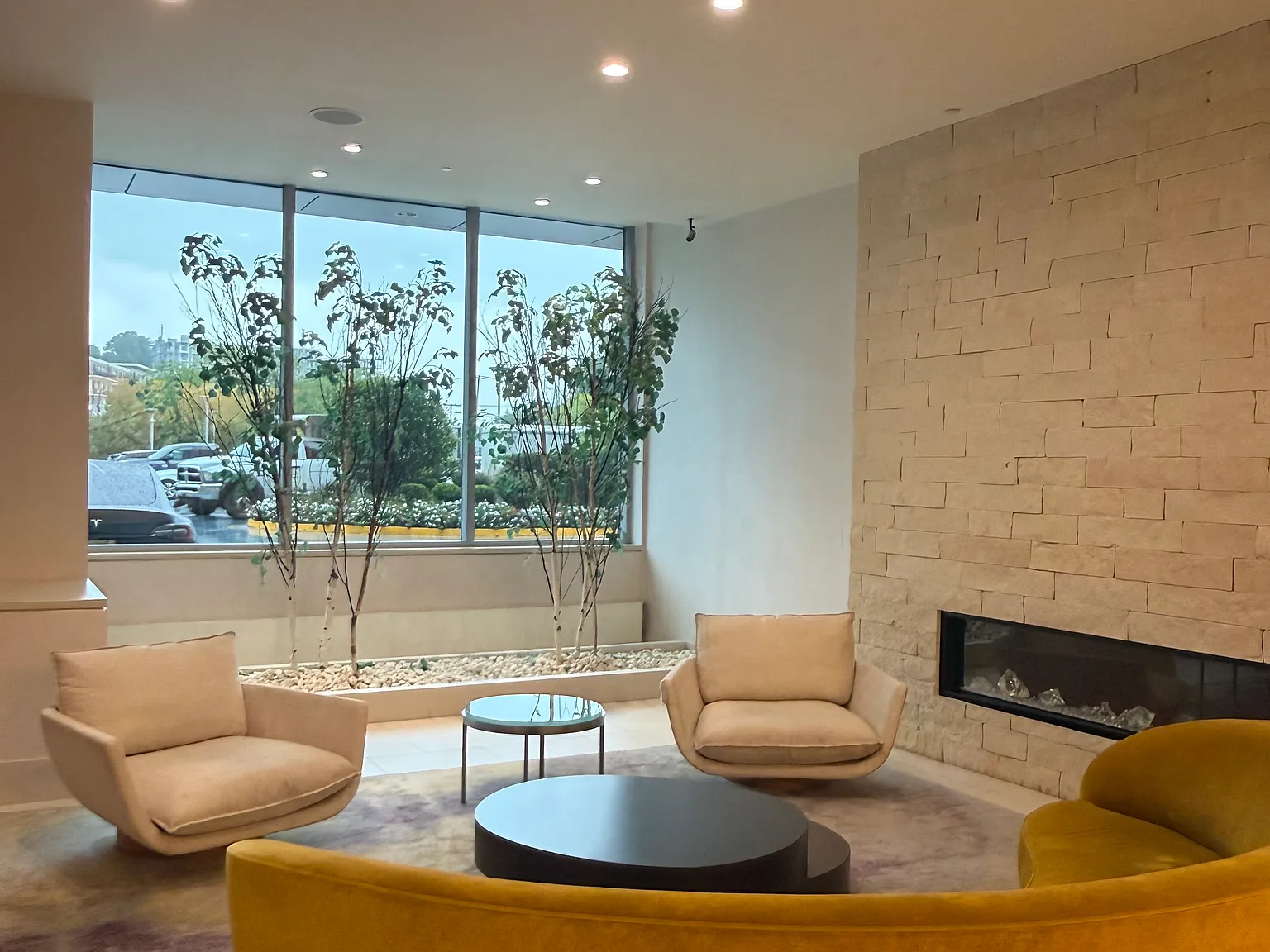 1 bed, 1.5 bath, 944 sqft, $2,999 — Photo 3