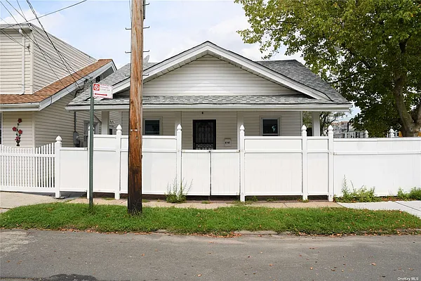 Sold by ERA Top Service Realty, Inc. | media 2