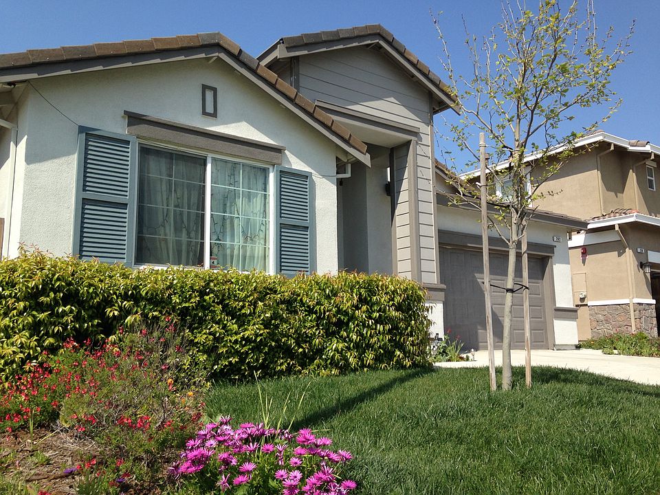 1st image of 262 Altadena Cir