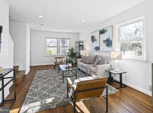 1936 N Dinwiddie St, Arlington, VA 22207