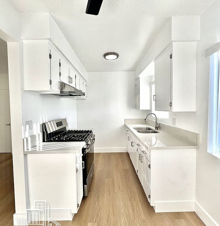 1st image of 4369 W 132nd St #7