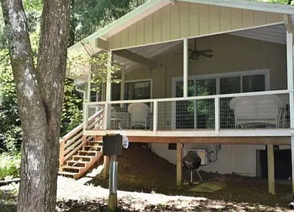Large screened porch 
