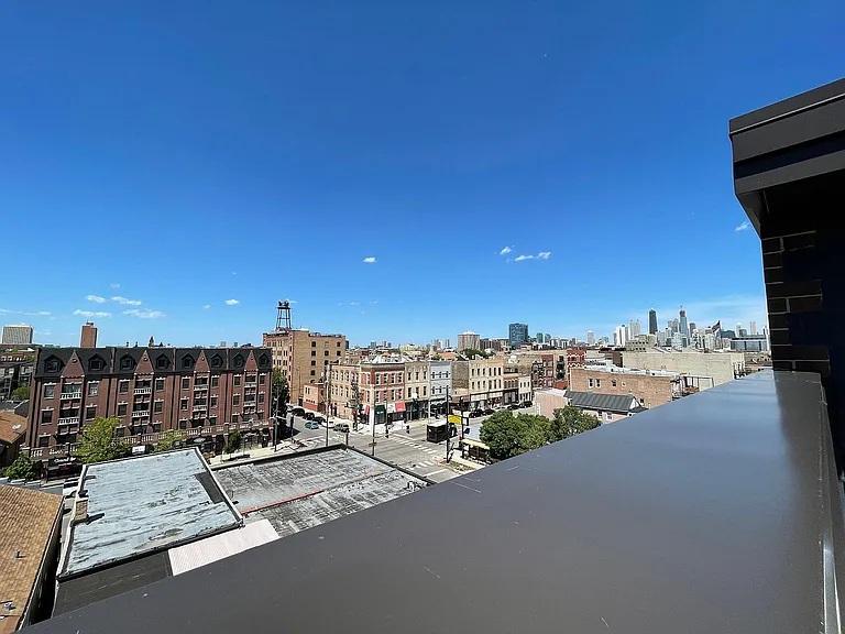 458 N Noble St #3W — Photo 32
