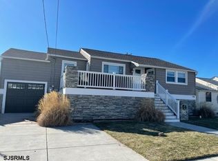 110 N Suffolk Ave, Ventnor, NJ 08406