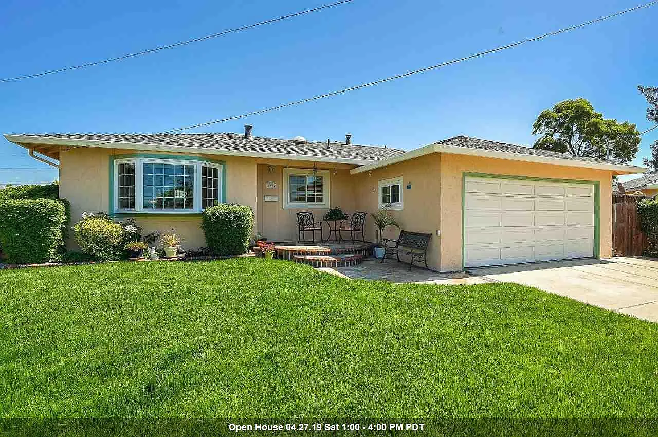 38294 Dixon Ct photo 1