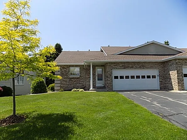 3089 Regency Pkwy, Zeeland, MI 49464