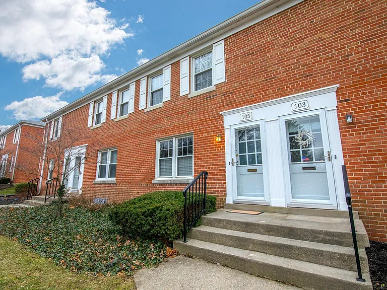 105 E Selby Blvd — Photo 10