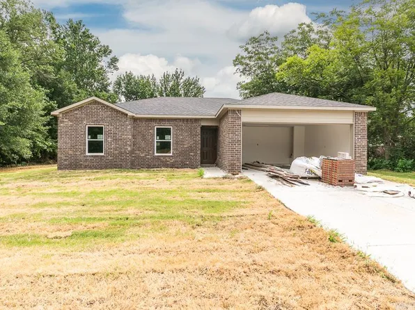 519 E Mississippi St, Beebe, AR 72012