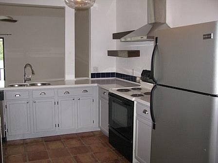 5th image of 111 Dresdan Ct