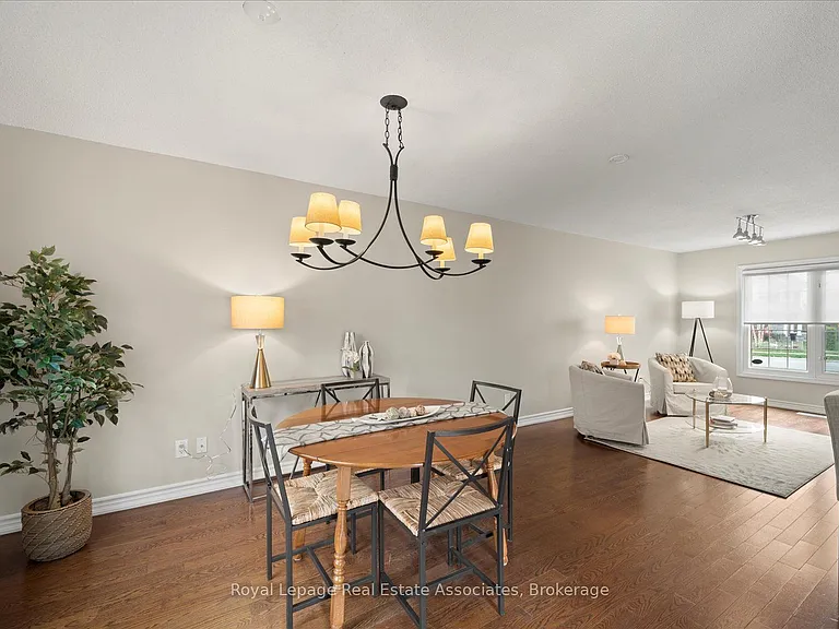 438 Claremont Cres — Photo 9