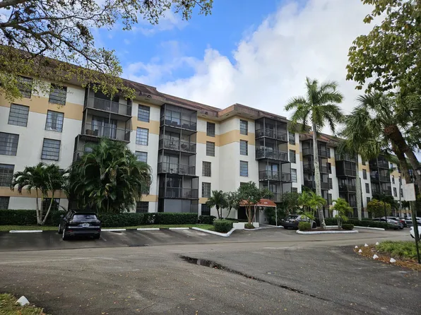 5570 NW 44th Street NW #107a, Lauderhill, FL 33319