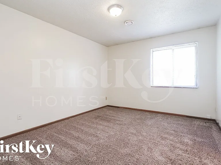 8611 Gandy Ct — Photo 11