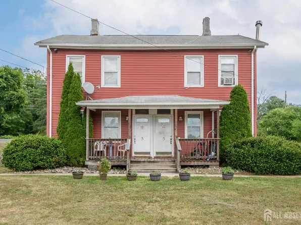 35 Johnson Ave, Hampton, NJ 08827