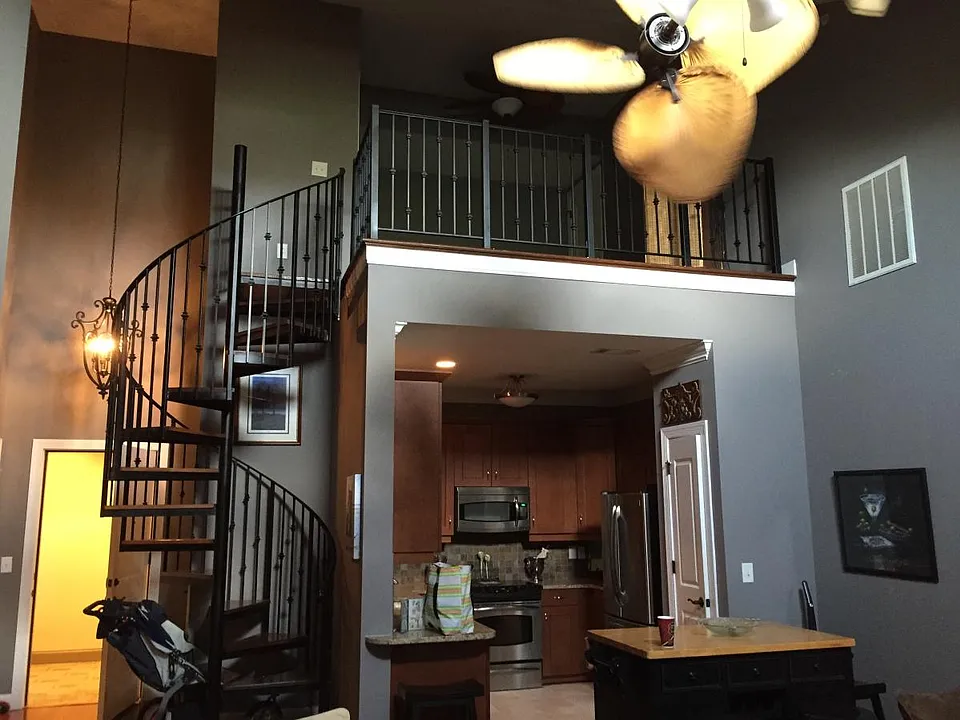 21 George St #403