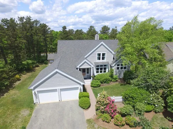 8 Forest Edge, Plymouth, MA 02360