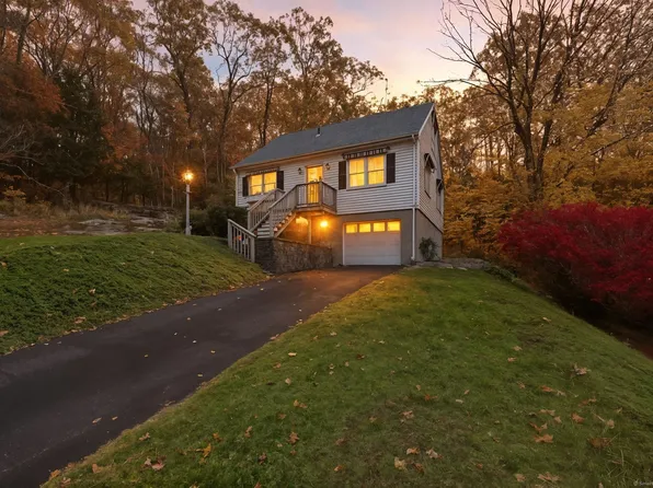 102 Lucas Park Road, Norwich, CT 06360