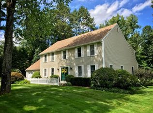 414 Inverness Ln, Longmeadow, MA 01106