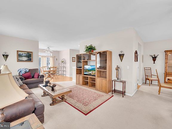 4th image of 52 Seagull Dr
