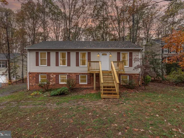 811 Laverne Dr, Ruther Glen, VA 22546