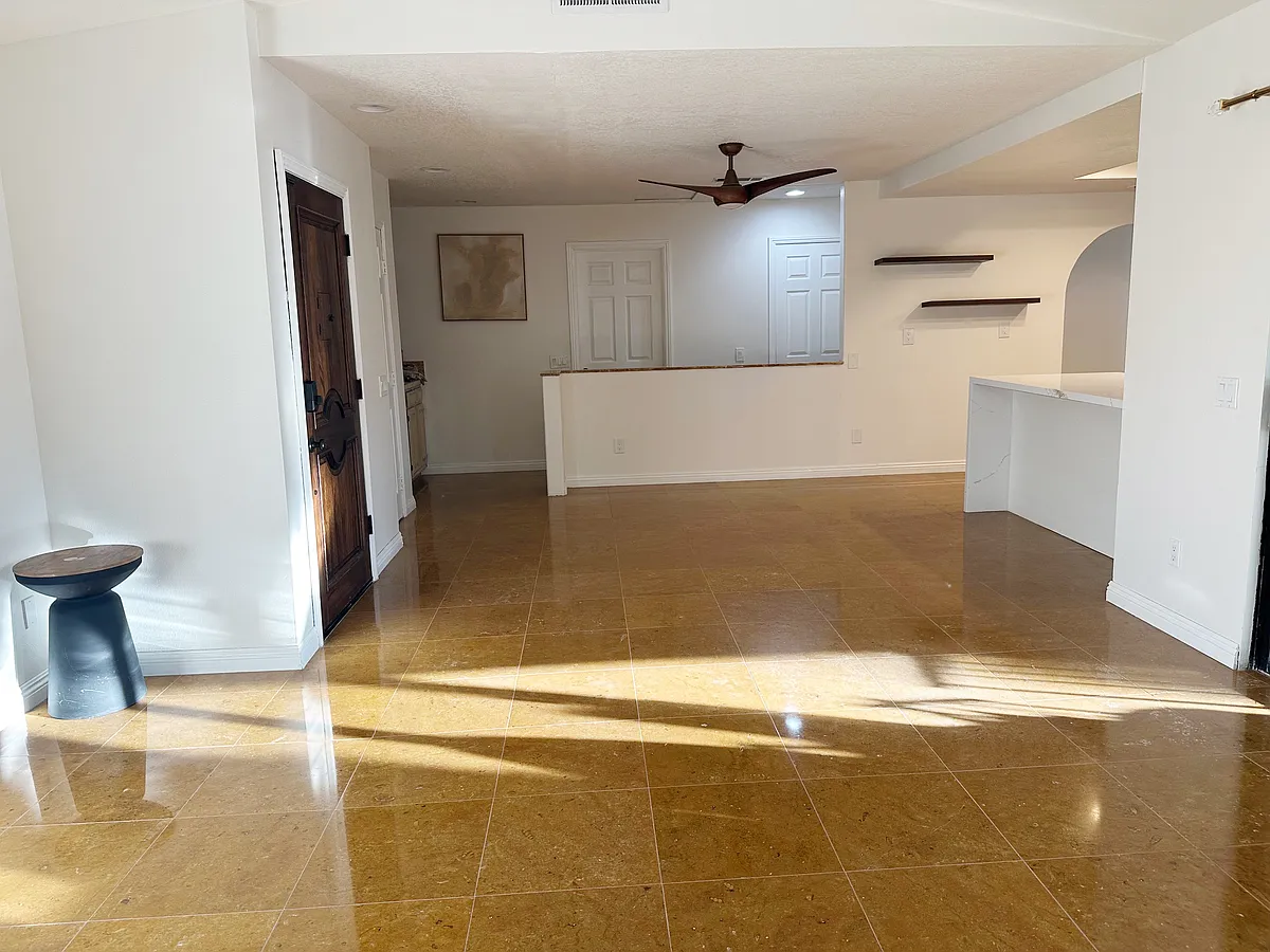Building Photo - 43550 Carmel Cir