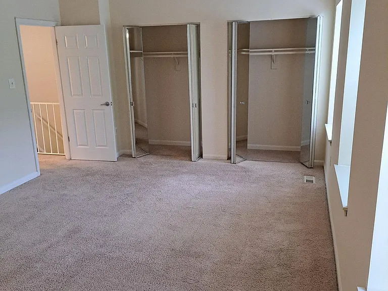 10118 Avenel Gardens Ln — Photo 14
