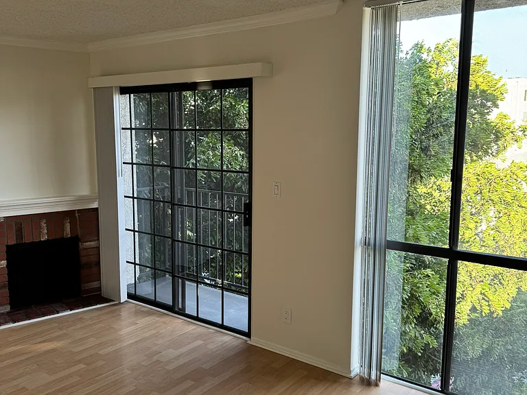 1429 N Curson Ave #106 — Photo 5
