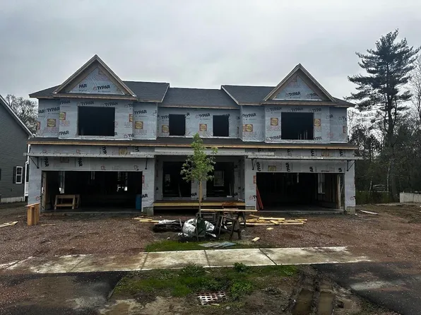 35 Spear Lane #18, Colchester, VT 05446