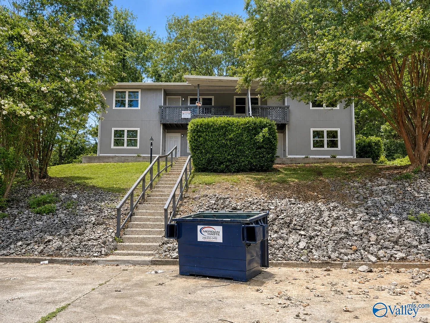 2 bed, 1.0 bath, 700 sqft, $850 — Photo 1