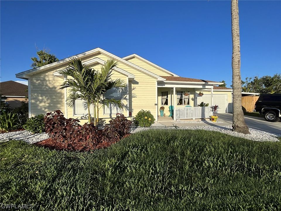 1st image of 827 NW 28th Pl