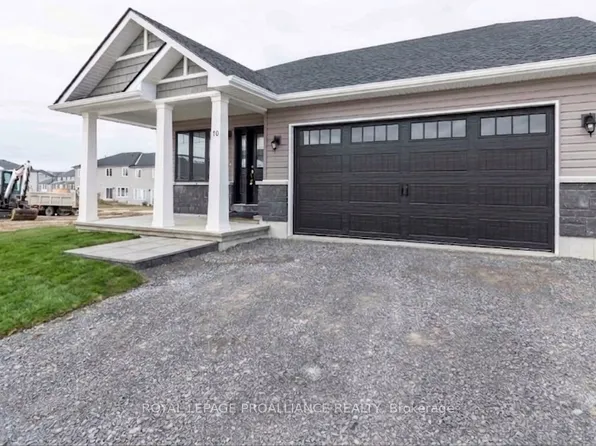 70 Stirling Cres, Prince Edward County, ON K0K 2T0