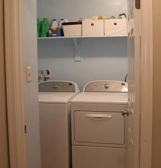 904 Bridgeford Ct — Photo 11