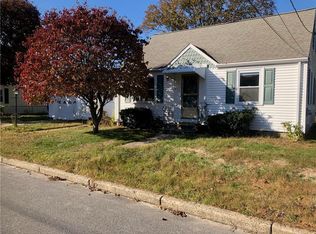 11 Jones Ave, Pawtucket, RI 02861