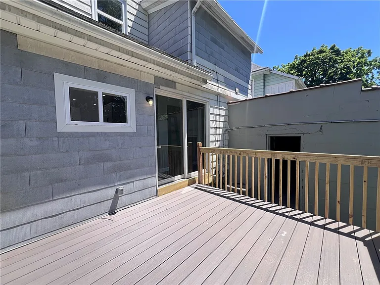 79 Evangeline St — Photo 13