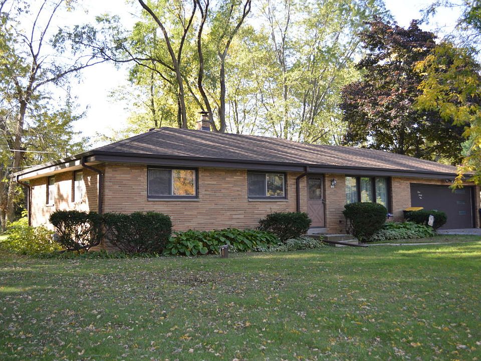 1st image of 321 W College Ave