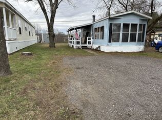 35 Dewey Dr, Milton, VT 05468