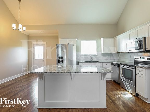 5th image of 1016 Tulip Dr