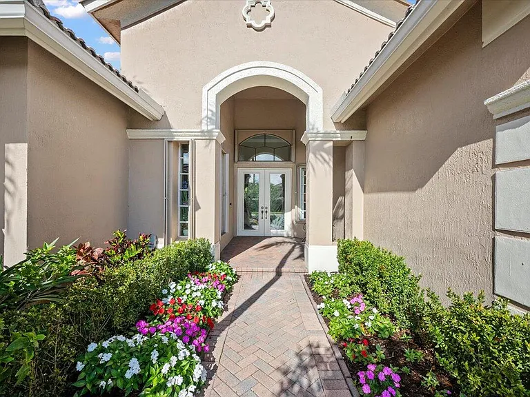 4241 Wellington Shores Dr — Photo 4