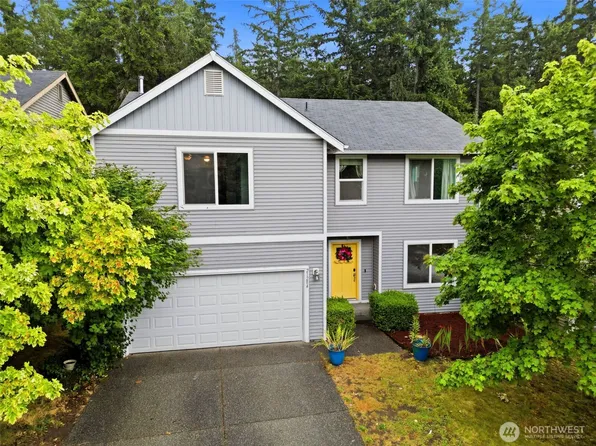 21284 Brevik Place NW, Poulsbo, WA 98370