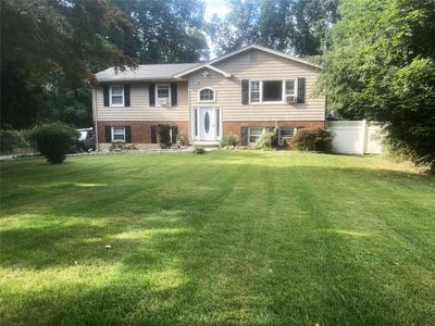320 Osceola Road, Jefferson Valley, NY, 10535