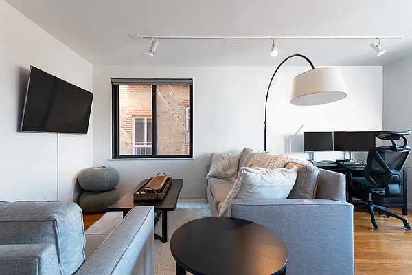 Sold by Compass | media 2