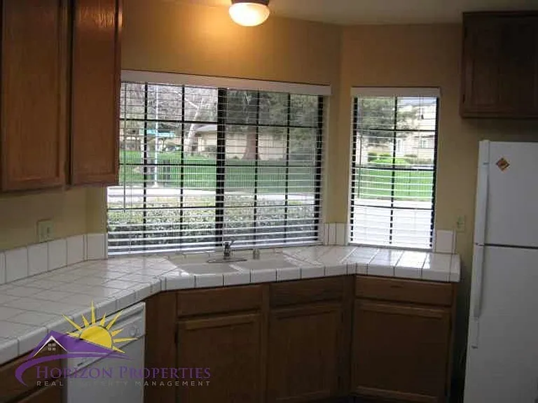 2030 Moontree Dr — Photo 13