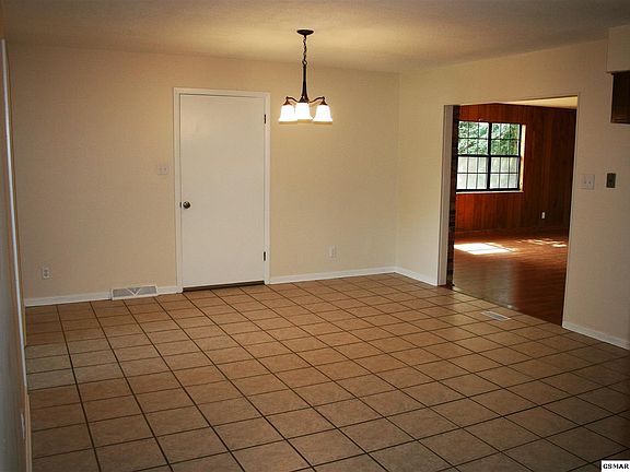 5th image of 387 Eldorado Cir