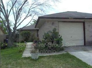 8840 Meadow Trace St, San Antonio, TX 78250