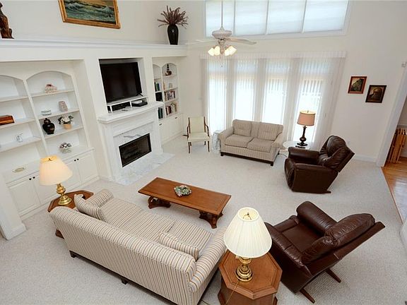 4th image of 1516 Chandon Cres
