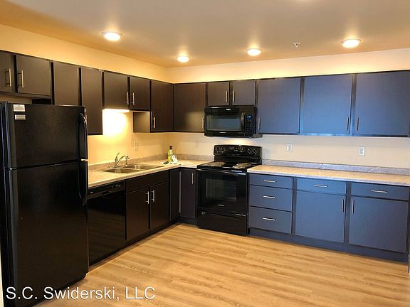 5th image of 1906 N Hume Ave APT 39
