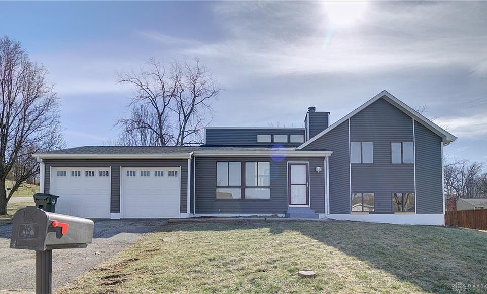 1st image of 2328 Oakbark St