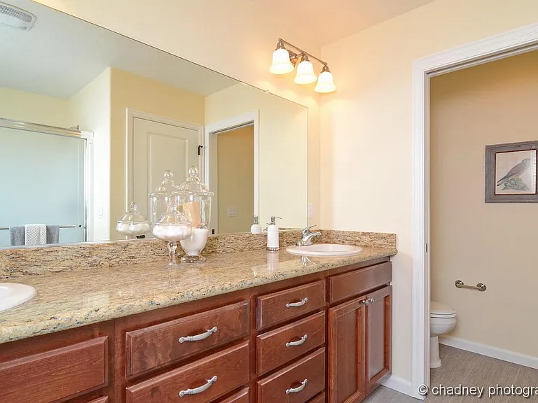 112 NE 43rd Ave — Photo 10