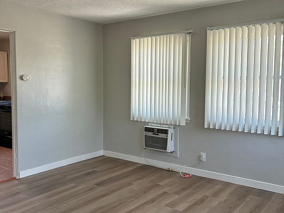 3rd image of 3961 Brockton Ave APT 4